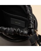 Sac seau Gwen en cuir noir - 21x20,4x9,7 cm