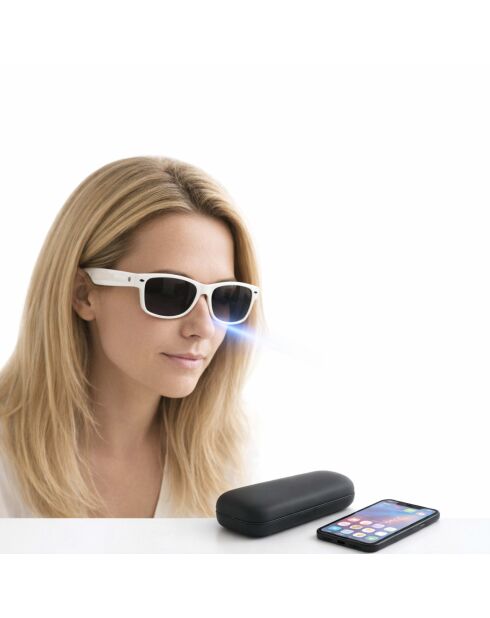 Futura Edition Multifunktions-Smart-Brille — weißer, matter Rahmen, Graphitgläser