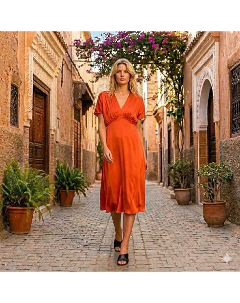 Kiara Orangefarbenes Kleid