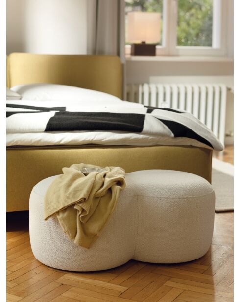 Puf Umbo Cloud beige con forma de lazo, 36,5 x 88 x 50 cm