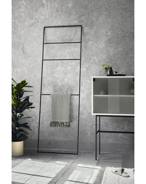 Lekko amandelgrijze kast - 109x70x40 cm