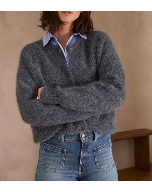 Strickjacke Lou aus leicht gewaschenem Holz