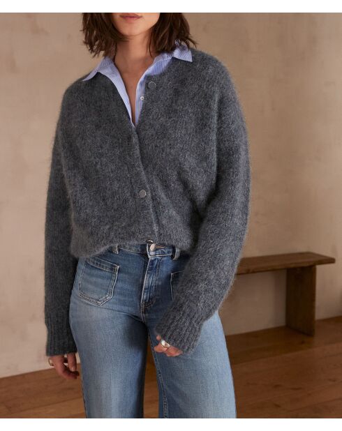 Strickjacke Lou aus leicht gewaschenem Holz