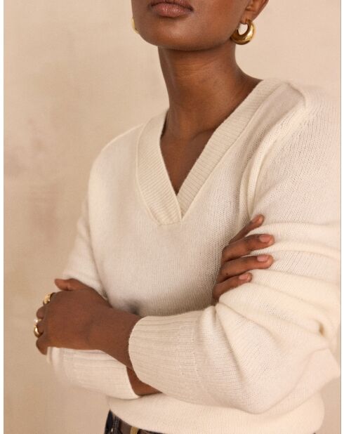 Ecrufarbener Pullover Bryton