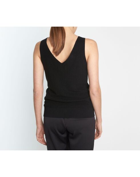 Patience schwarzes Strick-Tanktop