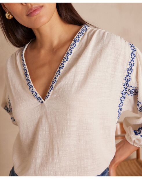 Bluse Sally mit ecrufarbener Stickerei