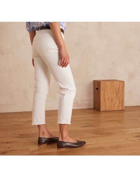 Patience weiße, überfärbte Hose