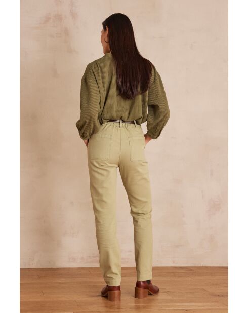 Übergefärbte Hose von Mateo, mandelfarben