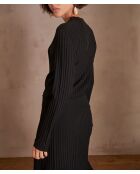 Courtney schwarzer Pullover