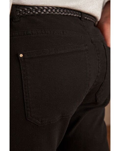 Patience schwarze, überfärbte Hose
