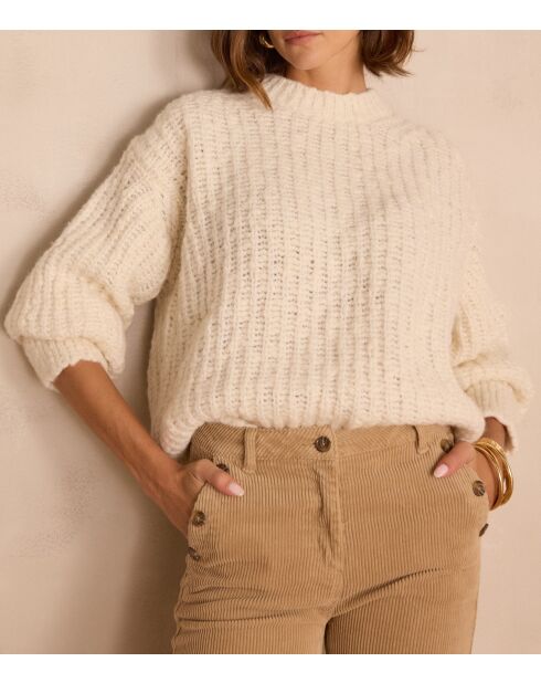 Ecrufarbener Buster-Pullover