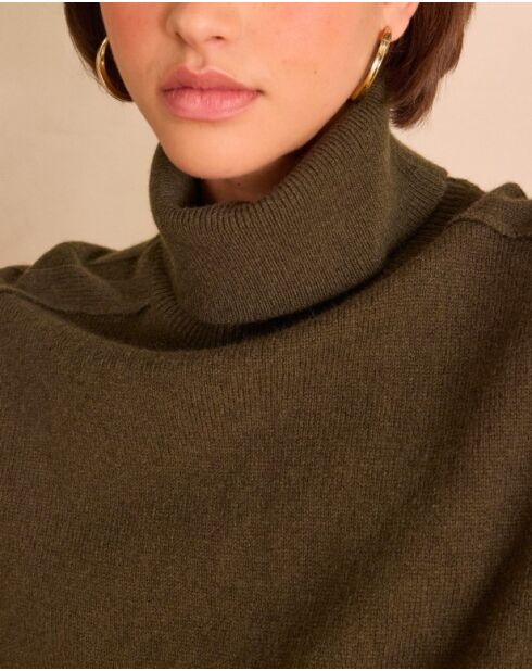 Khakifarbener Strickpullover von Célestin