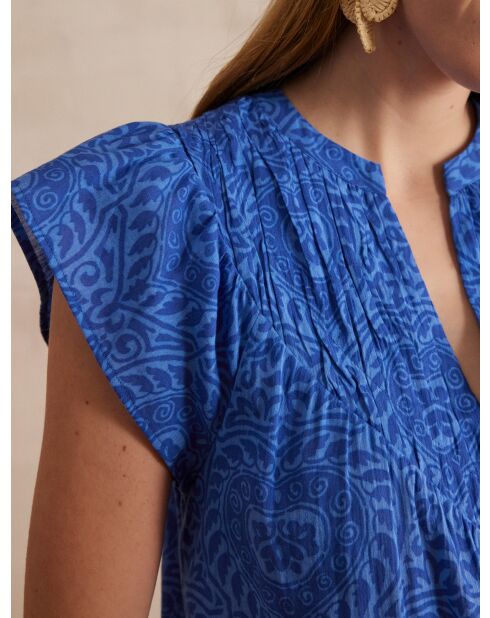 Billie blaue Bluse mit Arabeskenmuster