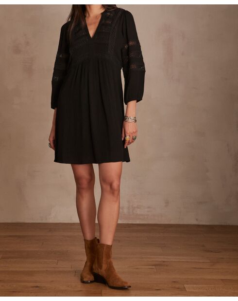 Robe Muse noire