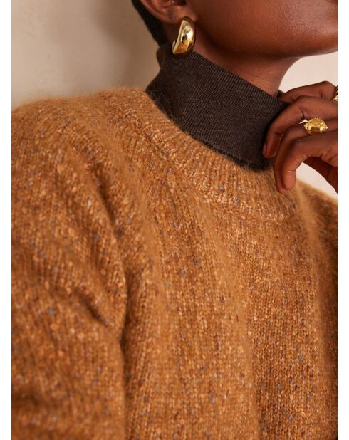 Pull Agnes camel