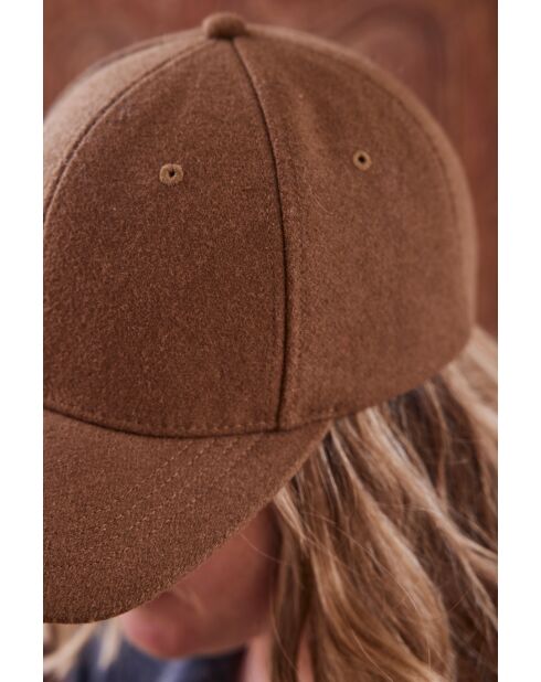 Cappello Vic light camel