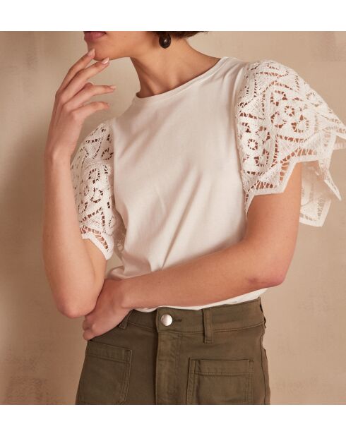 Alena cremefarbenes T-Shirt