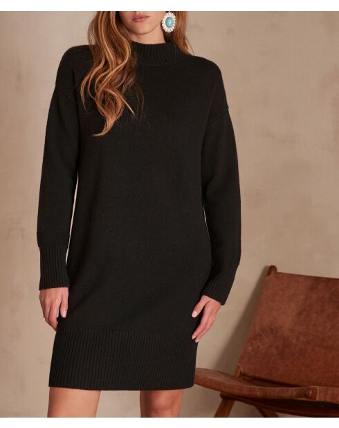 Maria schwarzes Strickkleid