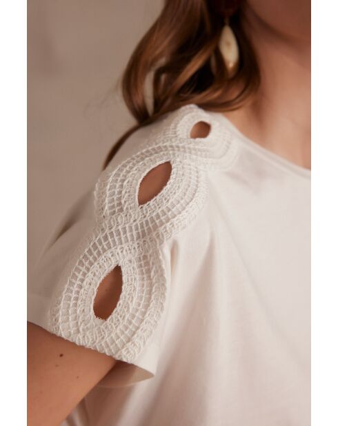Apoline ecrufarbenes T-Shirt