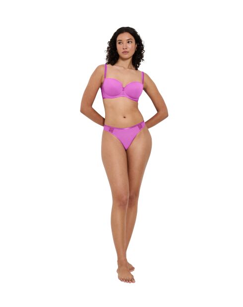 Orquídea fucsia Palina Cosmic Heartbeat String