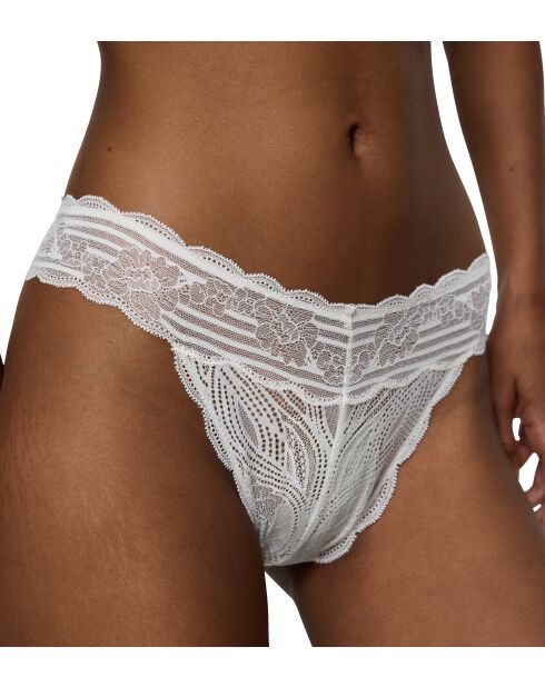 Braziliaanse slip met hoge taille Triumph Lift Smart Highleg Brazilian EX ecru wit