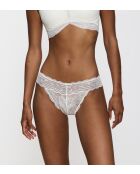 Braziliaanse slip met hoge taille Triumph Lift Smart Highleg Brazilian EX ecru wit