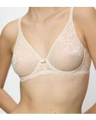 Amourette Charm W02 crèmekleurige bh met beugel