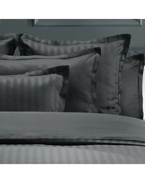 Set aus 2 schwarzen Kissenbezügen aus Baumwollsatin, gewebt, Dobby Stripe, 63 x 63 cm