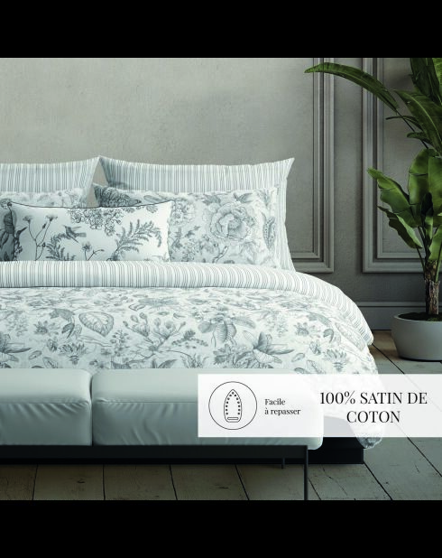 Set aus 2 Kissenbezügen aus Baumwollsatin, weiße, skizzierte Blumen — 2 Stück (63 x 63 cm)