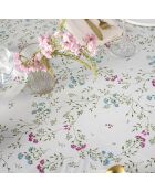 Mantel blanco roto con flores de verano