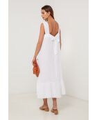 Voltaris weißes Leinenkleid