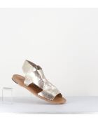 Lichtgouden leren sandalen en Itaca 033 zilver