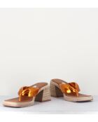 Sandalen - Oranje leren string van april - hak van 5 cm



met ultradempend geheugen

&kauwgom
