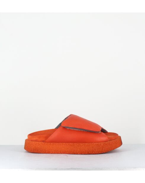 Mules con tacón de piel Gas de color naranja brillante, tacón de 4 cm