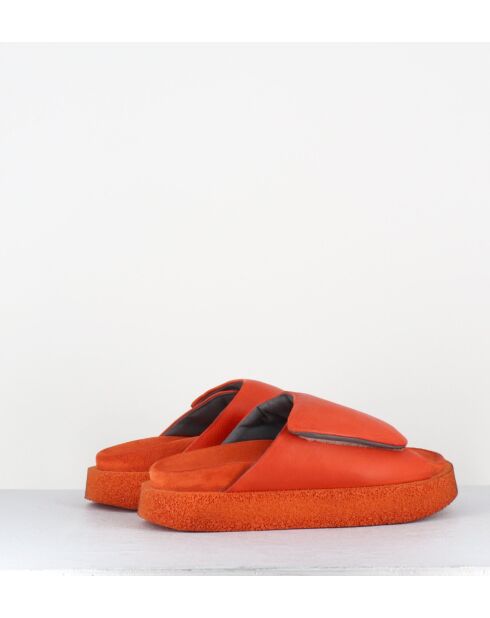 Mules con tacón de piel Gas de color naranja brillante, tacón de 4 cm