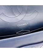 Chanel 2.55 Schultertasche aus Leder marineblau - Sehr guter Zustand - 11x20x35 cm