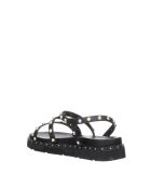 Zwarte zachte sandalen