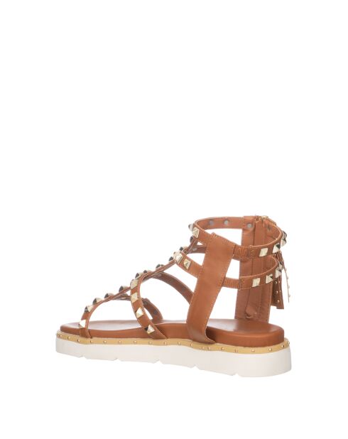 Weiche braune Sandalen