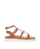 Weiche braune Sandalen