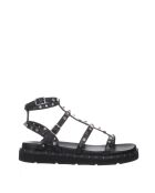 Zwarte zachte sandalen