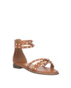Weiche braune Sandalen