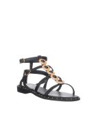 Schwarze weiche Sandalen