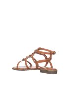 Weiche braune Sandalen