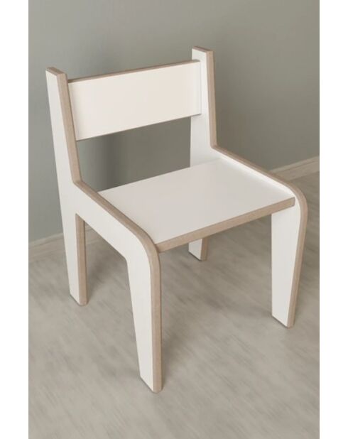 Chaise bébé Peka blanche - l . 32 cm x H. 45 cm x P. 20 cm