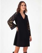 Schwarzes Hinterkleid