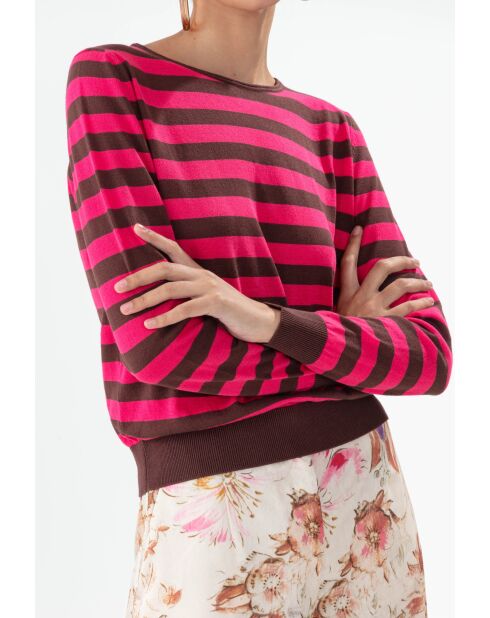 Maglione felino con strisce di ibisco e caramello