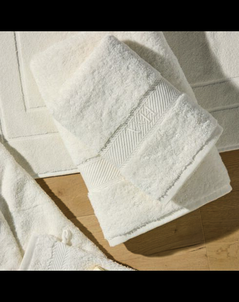 Telo da bagno in cotone pettinato - White Cloud - 100x150 cm