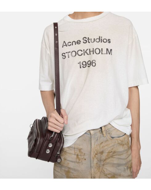 Wit T-shirt met gespoten logo
