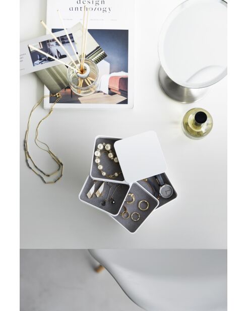 Boîte à accessoires carrée à 4 niveaux Tower blanc - 9x9x10 cm