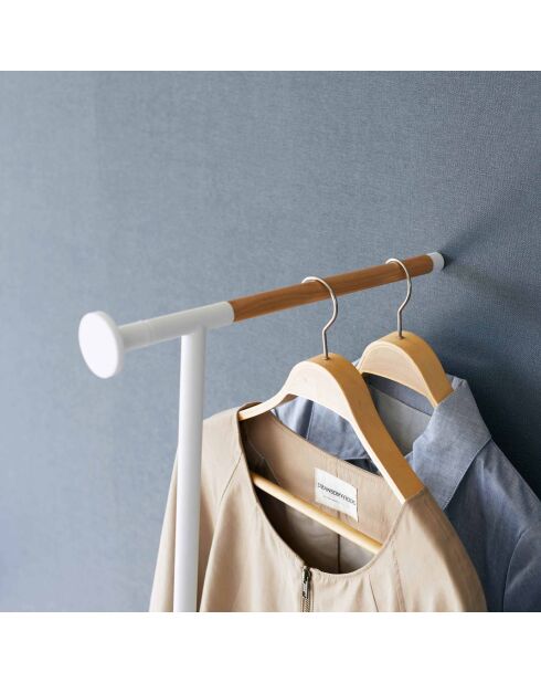 Perchero Tower con soporte para vaporera blanco, 38,5 x 47 x 162 cm